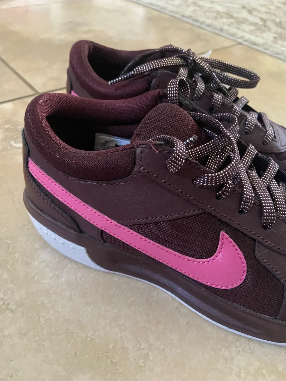 Nike Court Sneakers